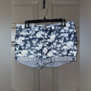 Banana Republic Women’s denim shorts